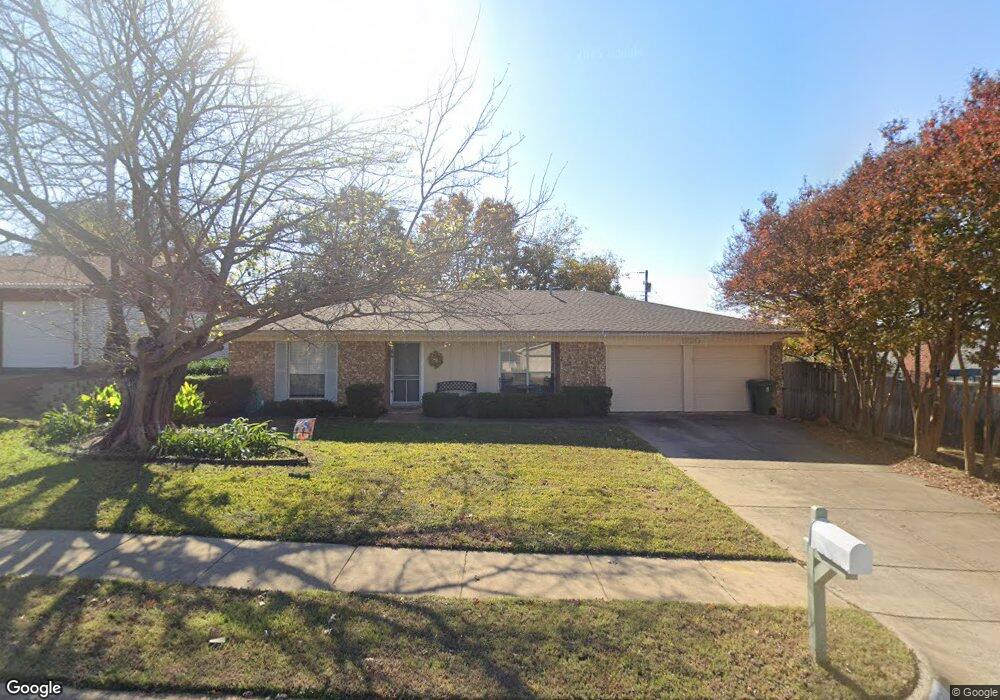 1720 Knoxville Dr, Bedford, TX 76022 - photo 1