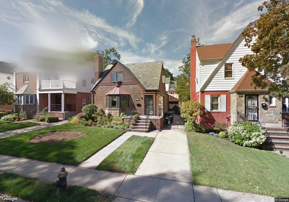 8124 189th St, Hollis, NY 11423 - photo 1