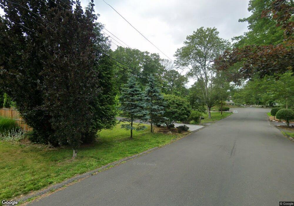 38 Forestwood Dr, Stamford, CT 06903 - photo 1