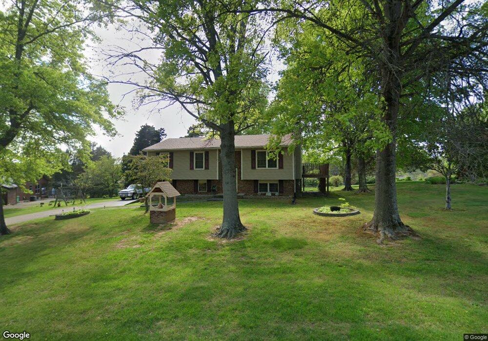 1104 Cedar Cir, Georgetown, IN 47122 - photo 1