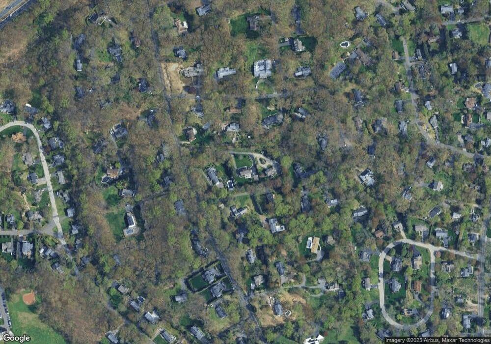 172 E Rocks Rd, Norwalk, CT 06851 - photo 1