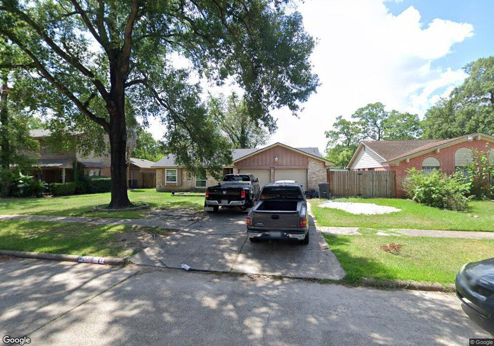 14310 Hollypark Dr, Houston, TX 77015 - photo 1