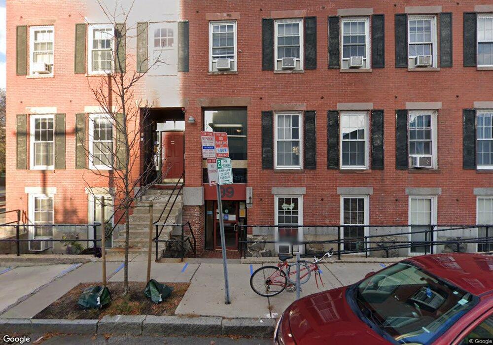 223 Green unit 2, Cambridge, MA 02139 - photo 1