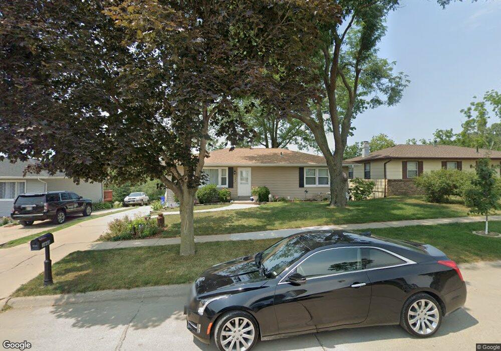 1648 21st St NW, Cedar Rapids, IA 52405 - photo 1