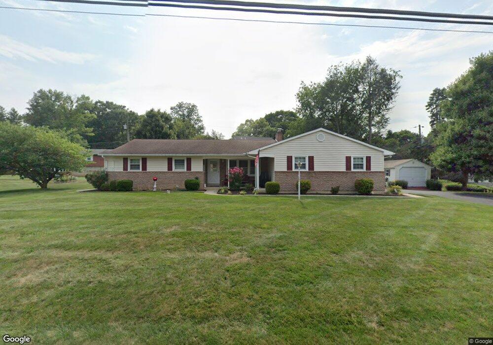 1524 Riverbend Rd, Allentown, PA 18103 - photo 1