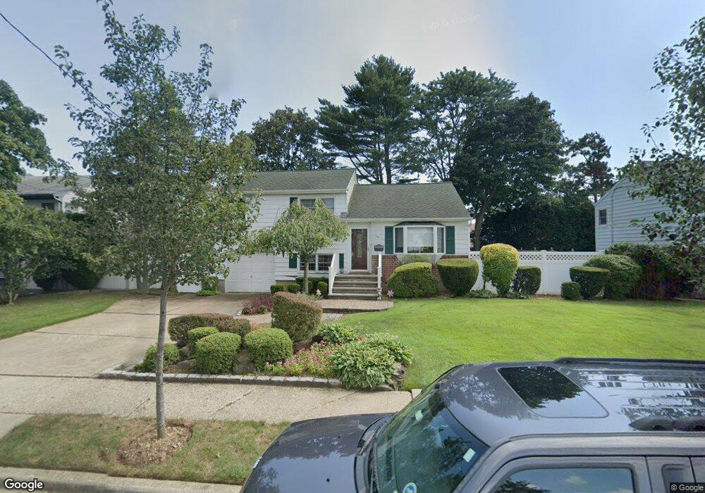 348 N Virginia Ave, Massapequa, NY 11758 - photo 1