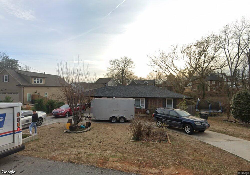 501 Clover Dr, Buford, GA 30518 - photo 1