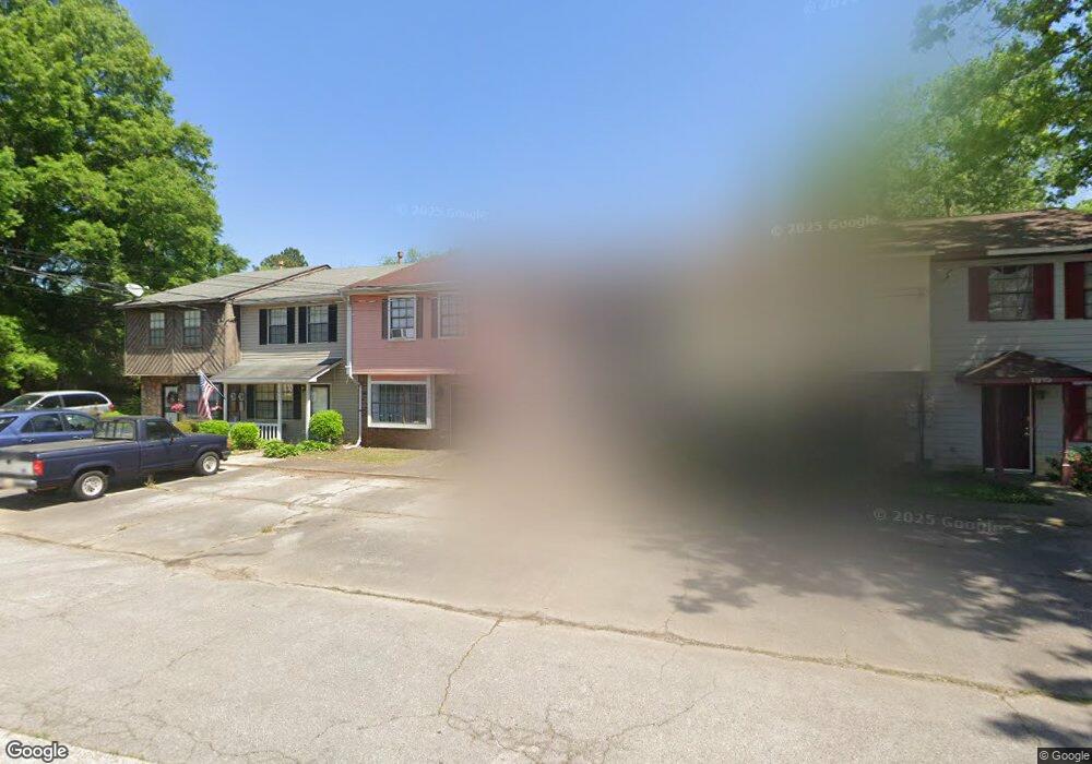 1921 Springlake Ct, Birmingham, AL 35215 - photo 1