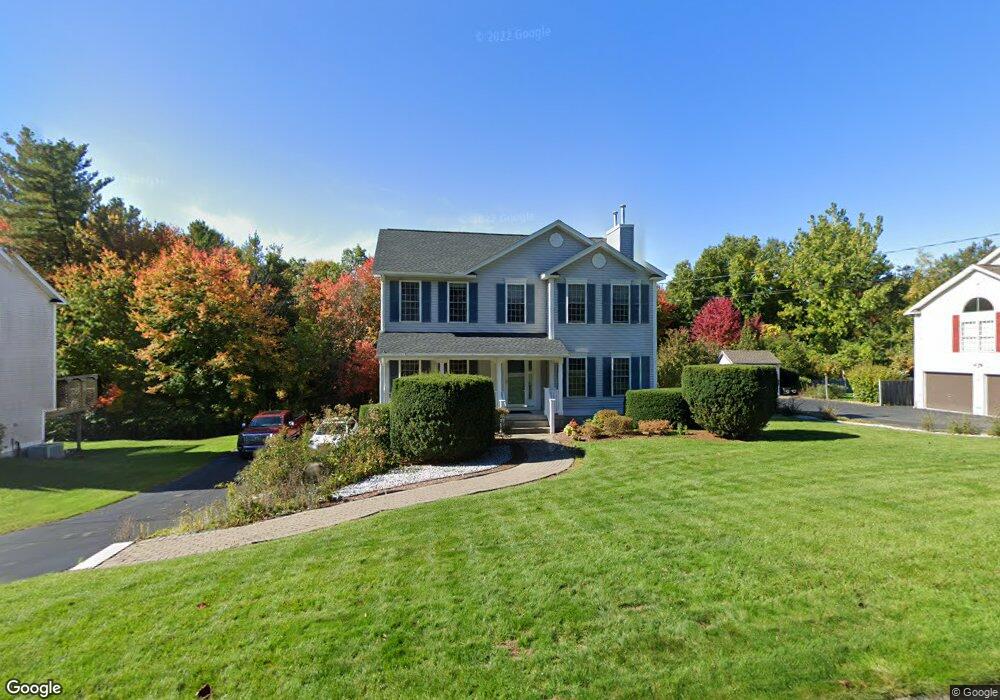 105 Rosegate Farm Dr, Manchester, NH 03109 - photo 1