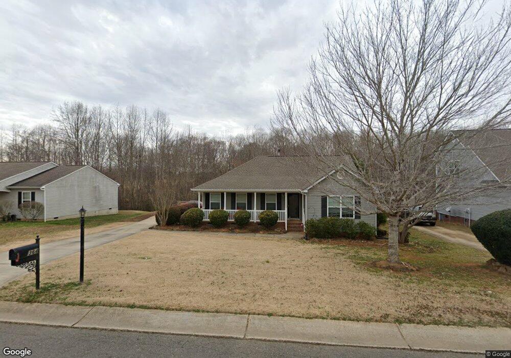 364 Lone Tree Ln, Clover, SC 29710 - photo 1
