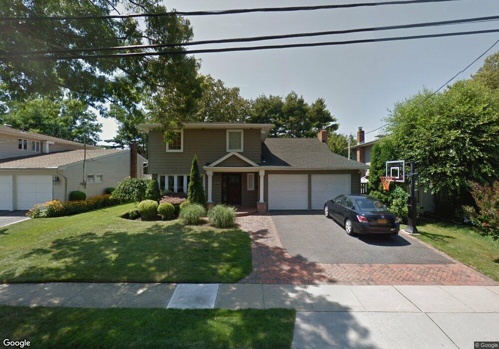 2890 Joyce Ln, Merrick, NY 11566 - photo 1