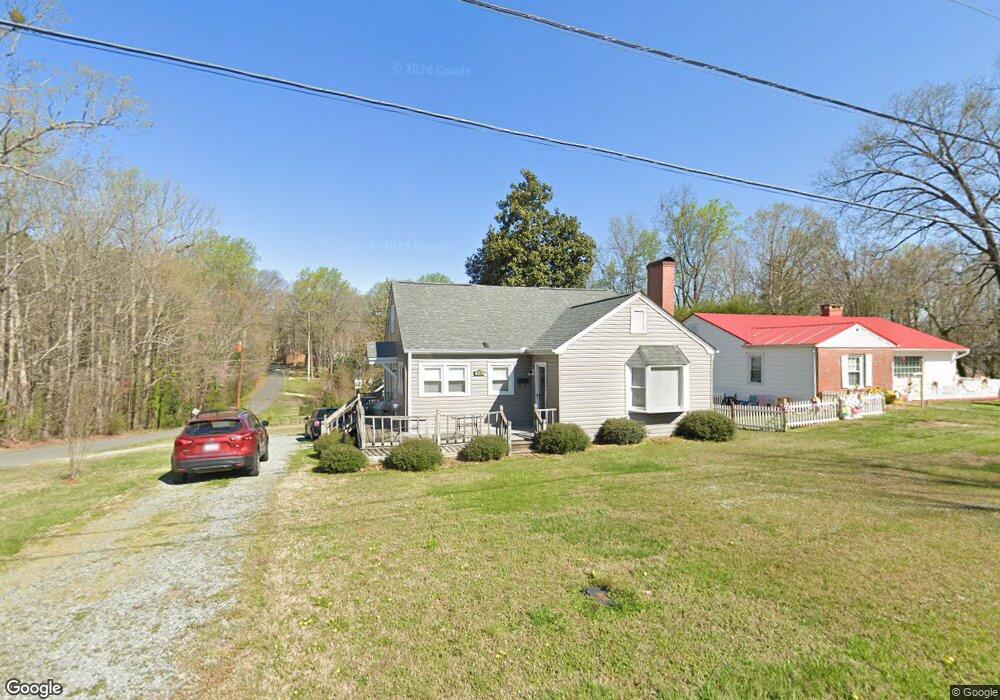 614 W 6th St, Siler City, NC 27344 - photo 1