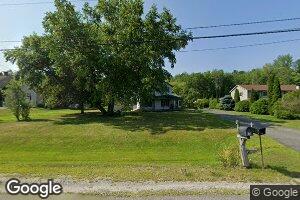 15 Ryan Dr, Manchester, ME 04351