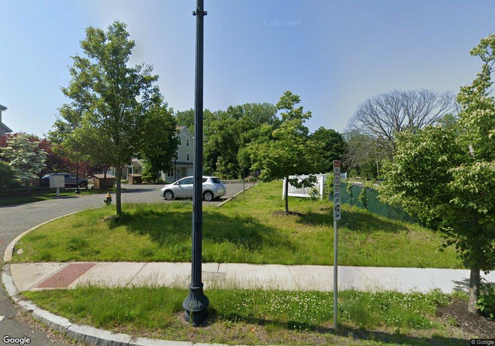 103 Hummingbird Ln unit 103, Mattapan, MA 02126 - photo 1