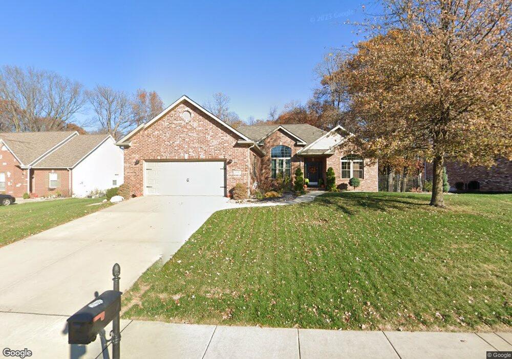 704 Birch Ln, Maryville, IL 62062 - photo 1