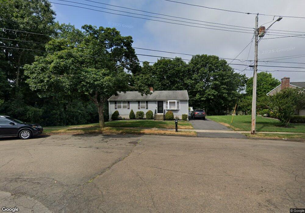 10 Kelly Ct, East Haven, CT 06512 - photo 1