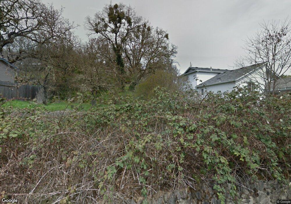 124 5th Ave, Gold Hill, OR 97525 - photo 1