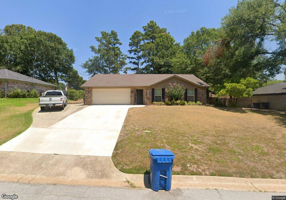 1607 Leach St, Kilgore, TX 75662 - photo 1