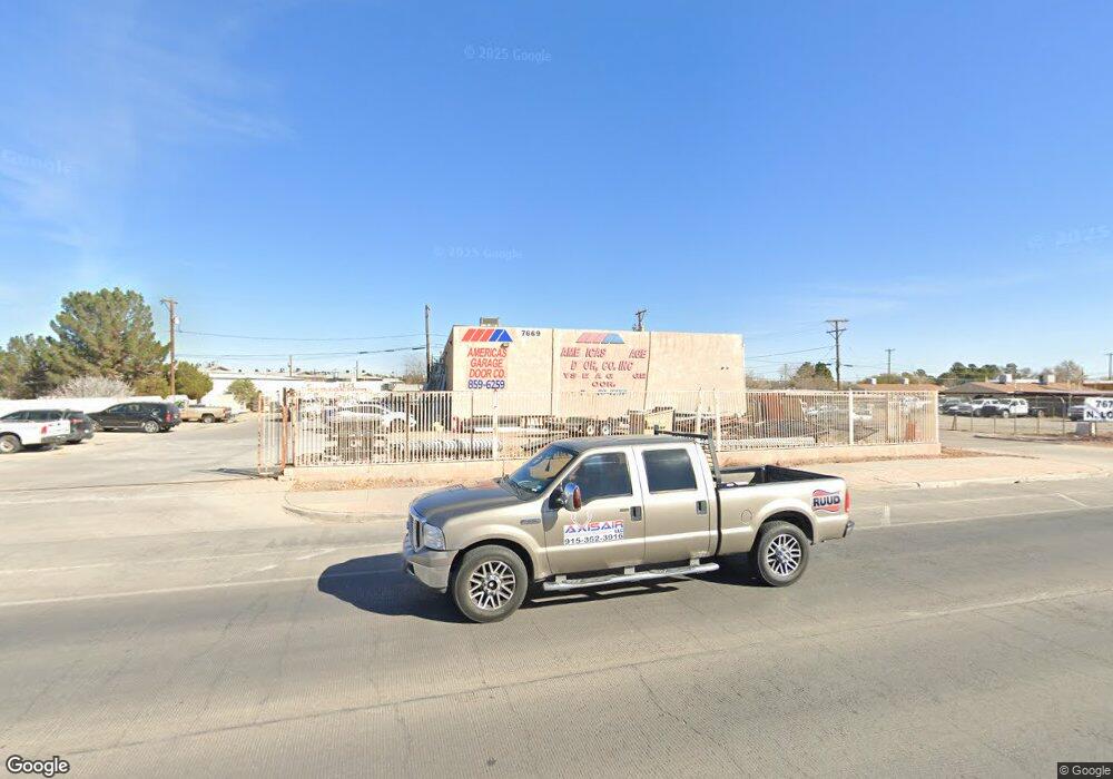 7669 N Loop Dr, El Paso, TX 79915 - photo 1