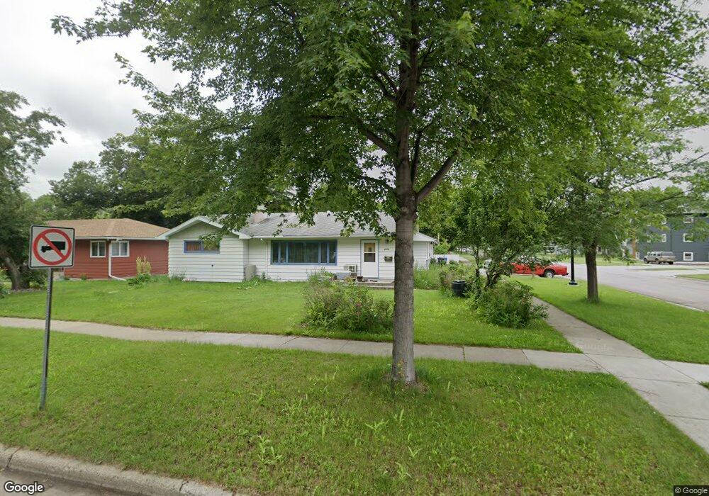 2414 8th St N, Fargo, ND 58102 - photo 1