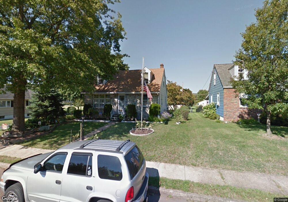 29 W 10th St, Pottstown, PA 19464 - photo 1