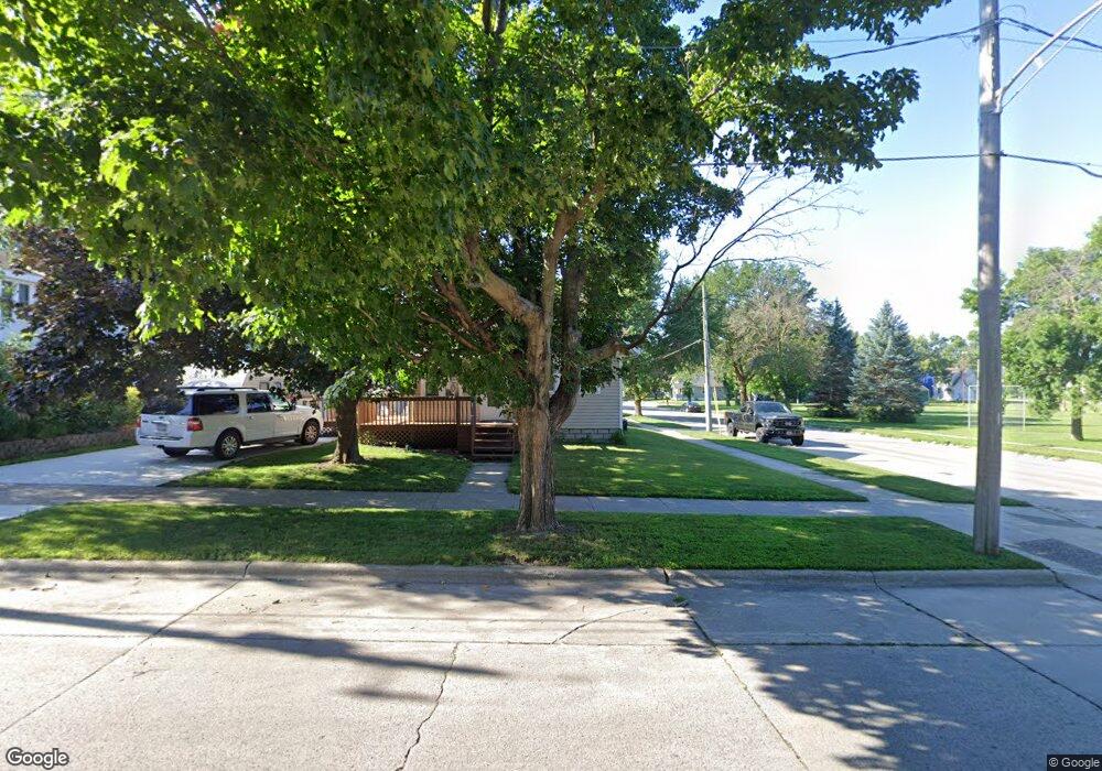 811 2nd Ave SW, Austin, MN 55912 - photo 1