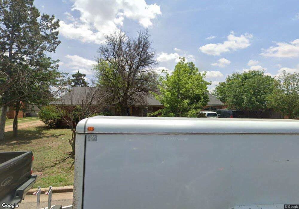 3005 W 11th St, Plainview, TX 79072 - photo 1