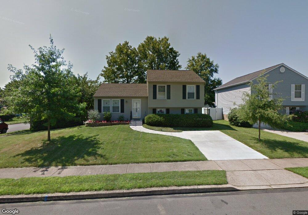 124 Penns Grant Dr, Morrisville, PA 19067 - photo 1