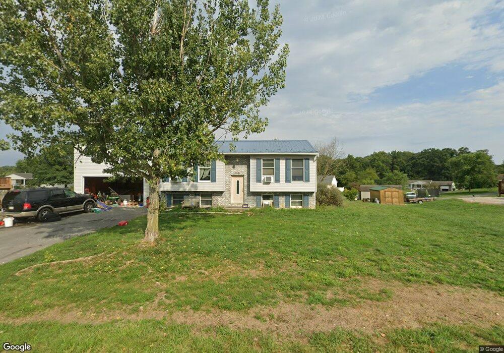 9043 Kline Dr, Greencastle, PA 17225 - photo 1