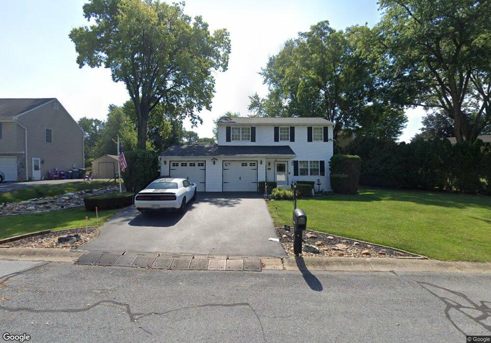 4084 Parkside Ct, Mount Joy, PA 17552 - photo 1