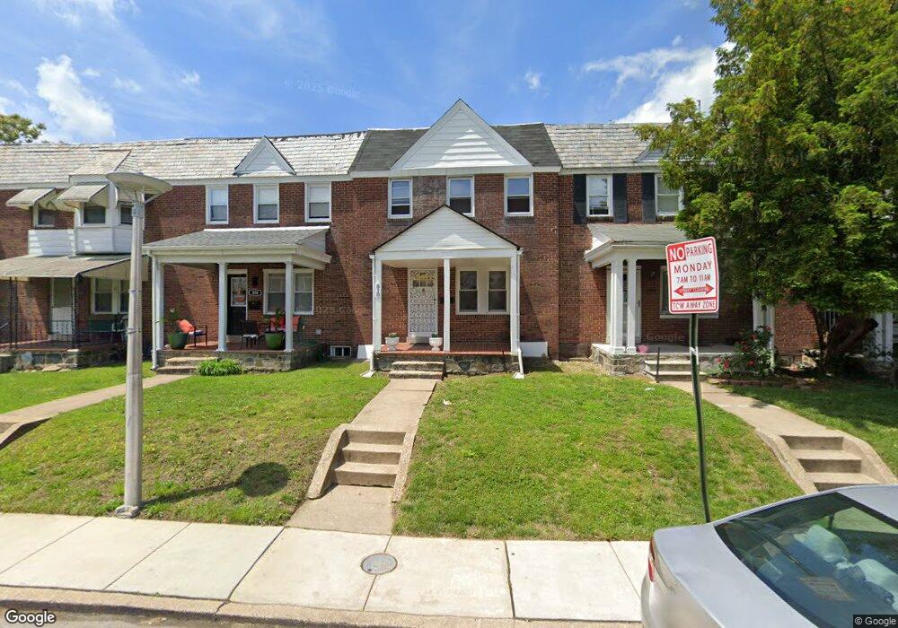 810 Lyndhurst St, Baltimore, MD 21229 - photo 1