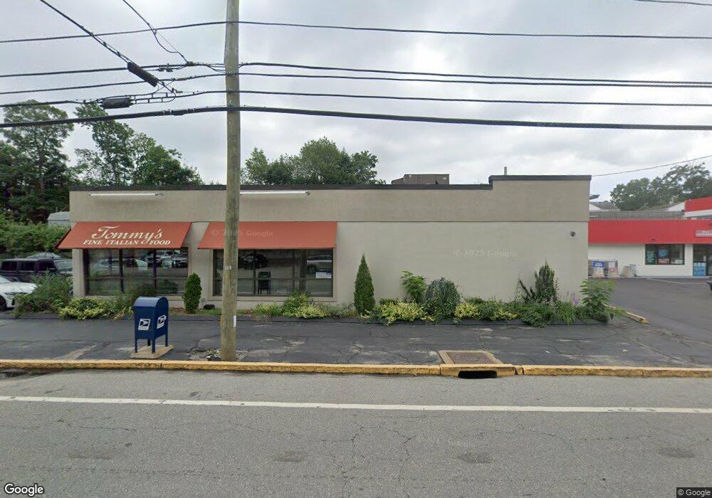 870 Oaklawn Ave, Cranston, RI 02920 - photo 1