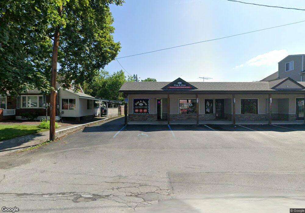 1324 N 5th St, Stroudsburg, PA 18360 - photo 1