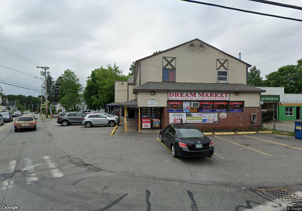 356 Mammoth Rd unit A, Pelham, NH 03076 - photo 1