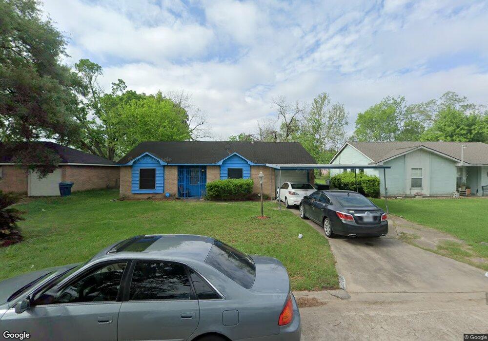 5729 Arthington St, Houston, TX 77053 - photo 1