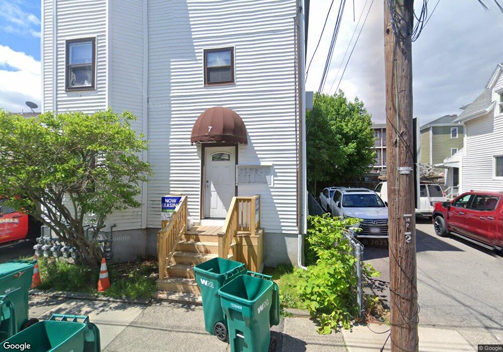 7 Richard St unit 2, Lynn, MA 01905 - photo 1