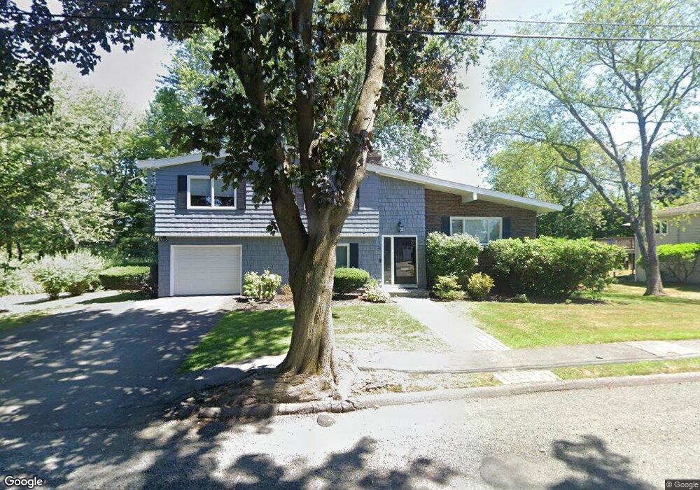 26 Jane Rd, Marblehead, MA 01945 - photo 1