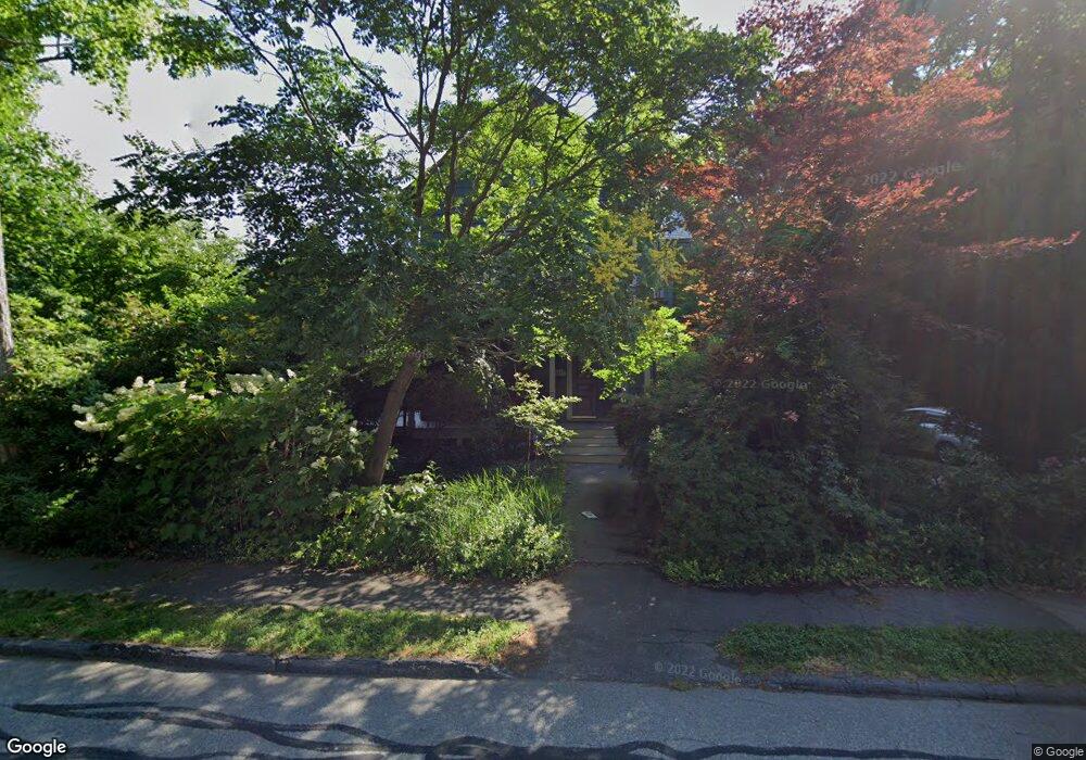 112 Hyde St, Newton Highlands, MA 02461 - photo 1