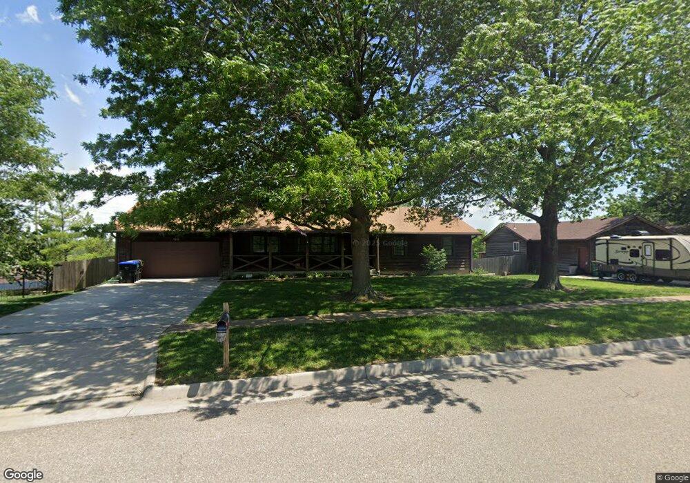 3210 SW Skyline Pkwy, Topeka, KS 66614 - photo 1