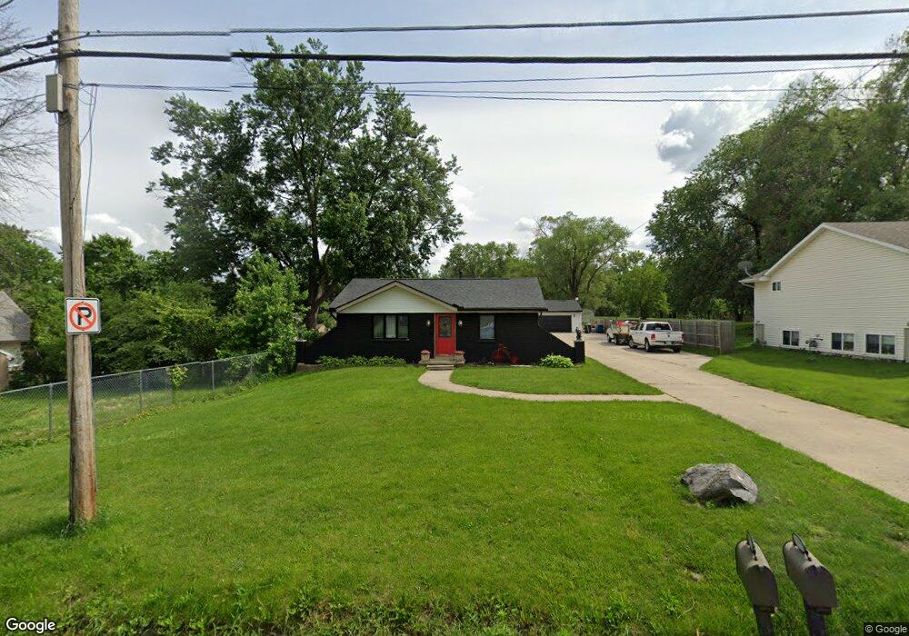 2619 E Aurora Ave, Des Moines, IA 50317 - photo 1
