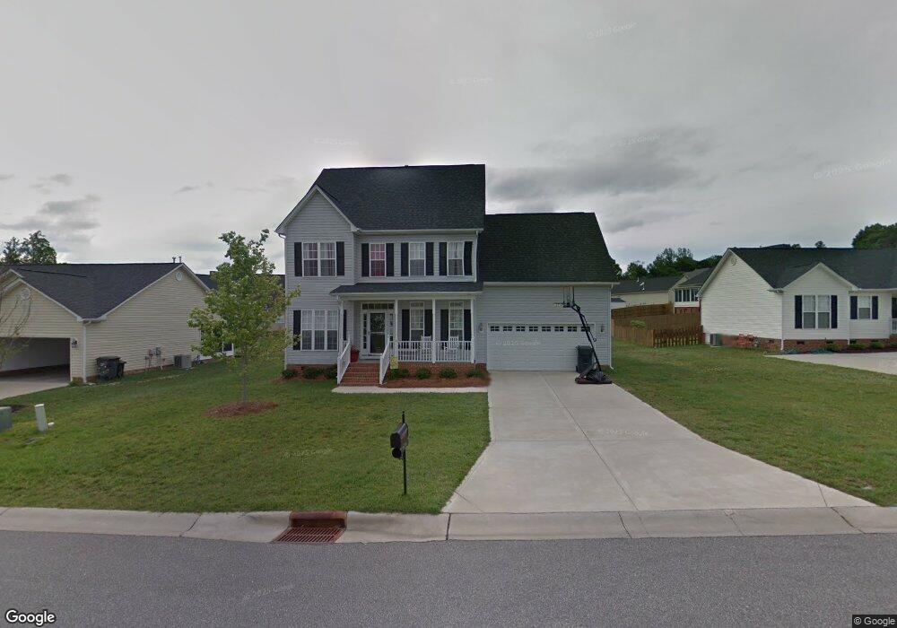 2020 Longhorn Dr, Dallas, NC 28034 - photo 1