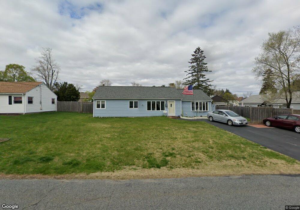 23 Brookfield Cir, Framingham, MA 01701 - photo 1