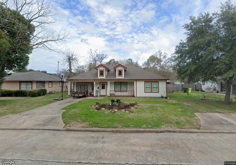 1025 Lindsey Dr, Rosenberg, TX 77471 - photo 1