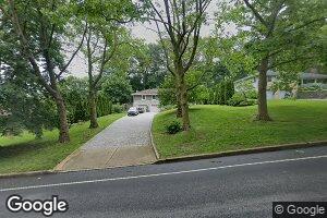 114 Grace Ave, Great Neck, NY 11021