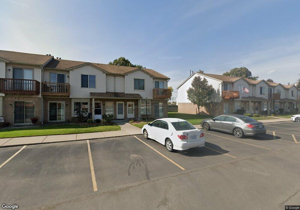 27755 Carini Villa St unit 20, Roseville, MI 48066 - photo 1