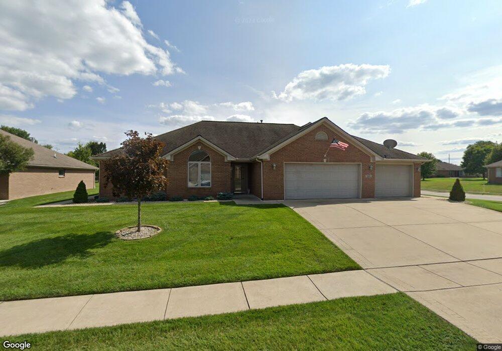 5123 E Harvard Ct, Columbus, IN 47203 - photo 1