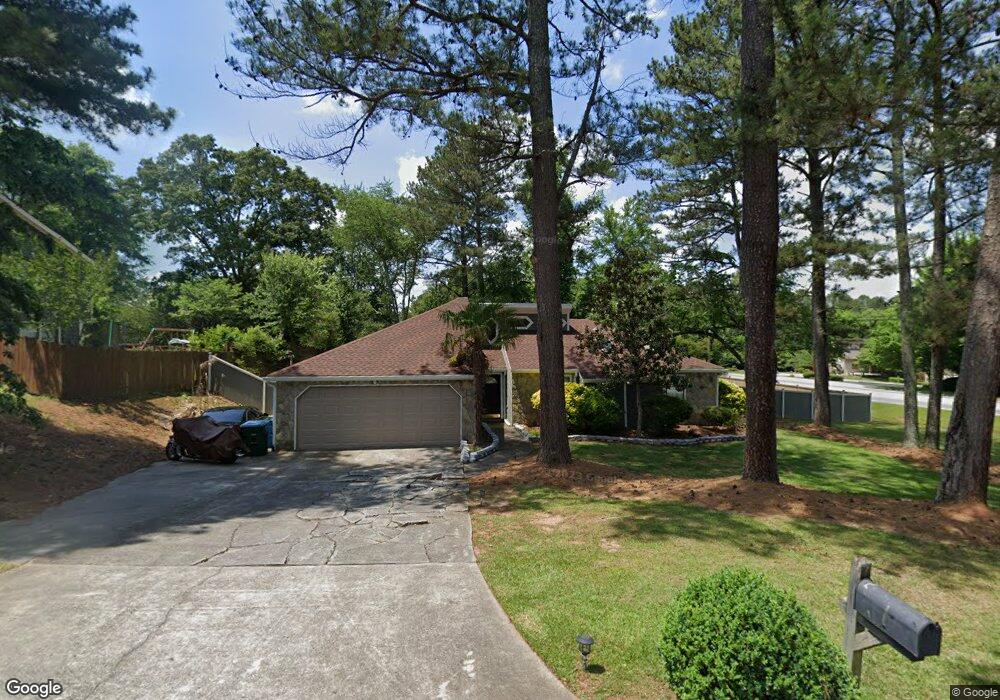 4013 Bent Willow Dr SW unit 1, Lilburn, GA 30047 - photo 1