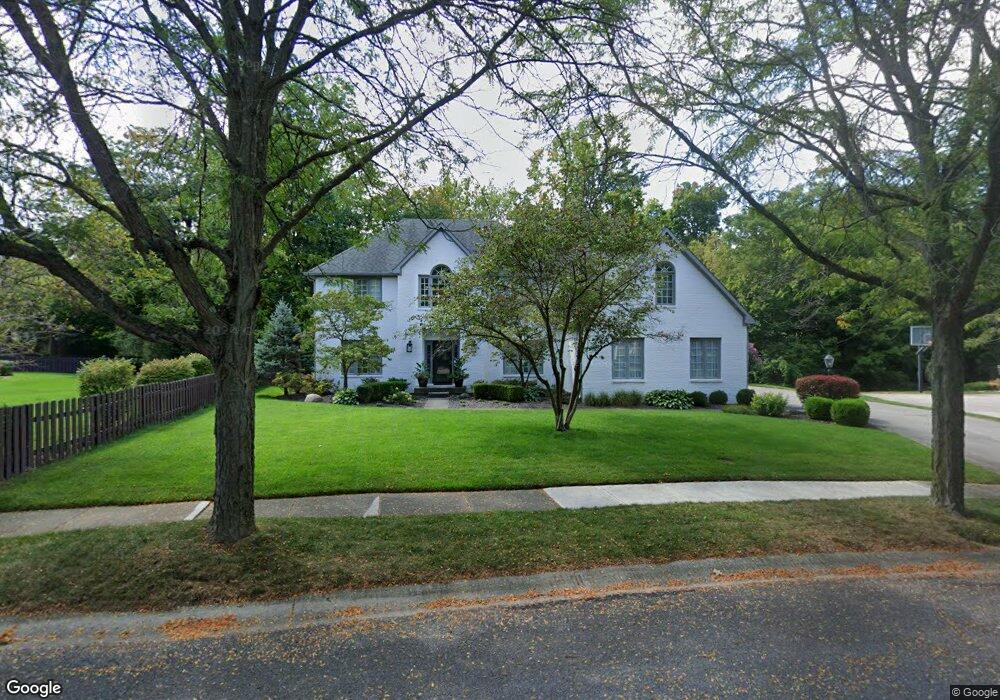 10085 Deer Run Cir, Fishers, IN 46037 - photo 1