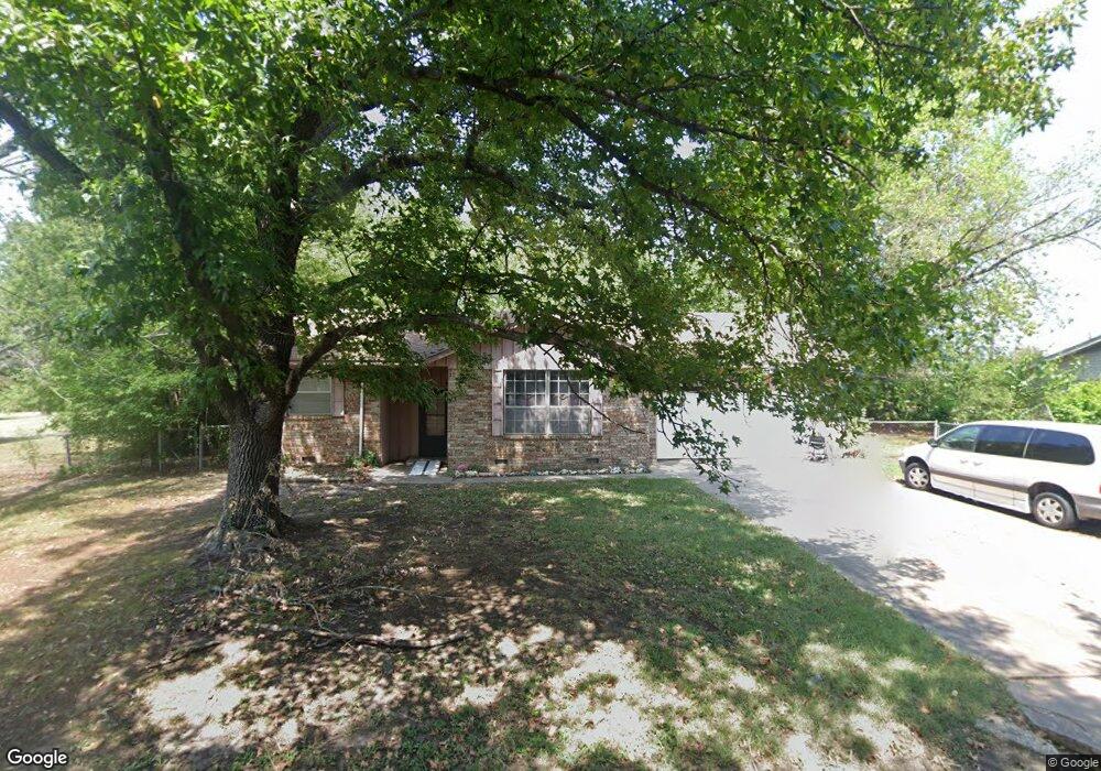 207 W Wisdom Dr, Haskell, OK 74436 - photo 1