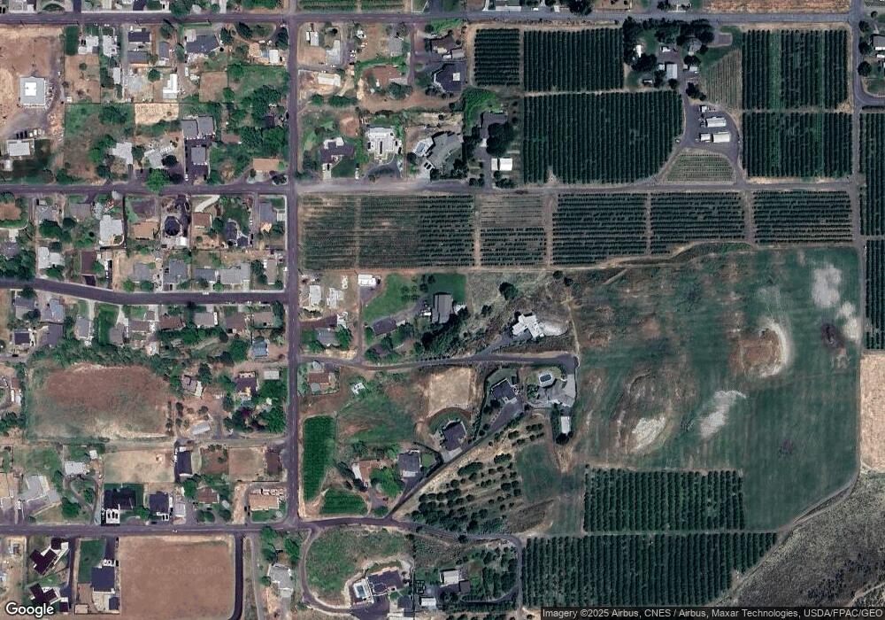 2733 E 16th St, the Dalles, OR 97058 - photo 1